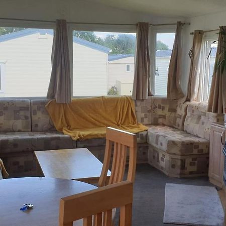 Private Caravan Situated At Parkdean Holiday Resort St Margaret'S At Cliffe Number 18 Bagian luar foto
