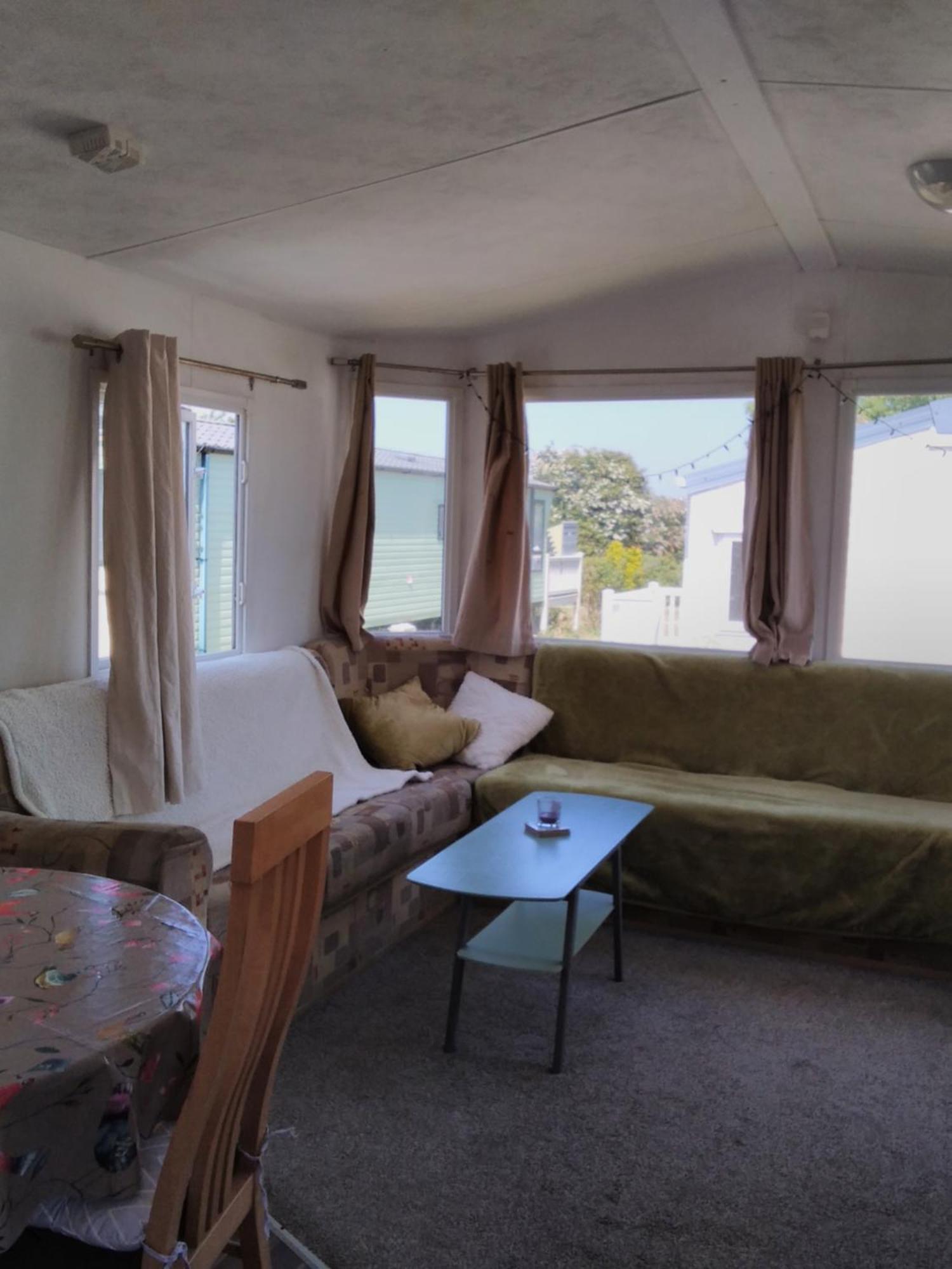 Private Caravan Situated At Parkdean Holiday Resort St Margaret'S At Cliffe Number 18 Bagian luar foto