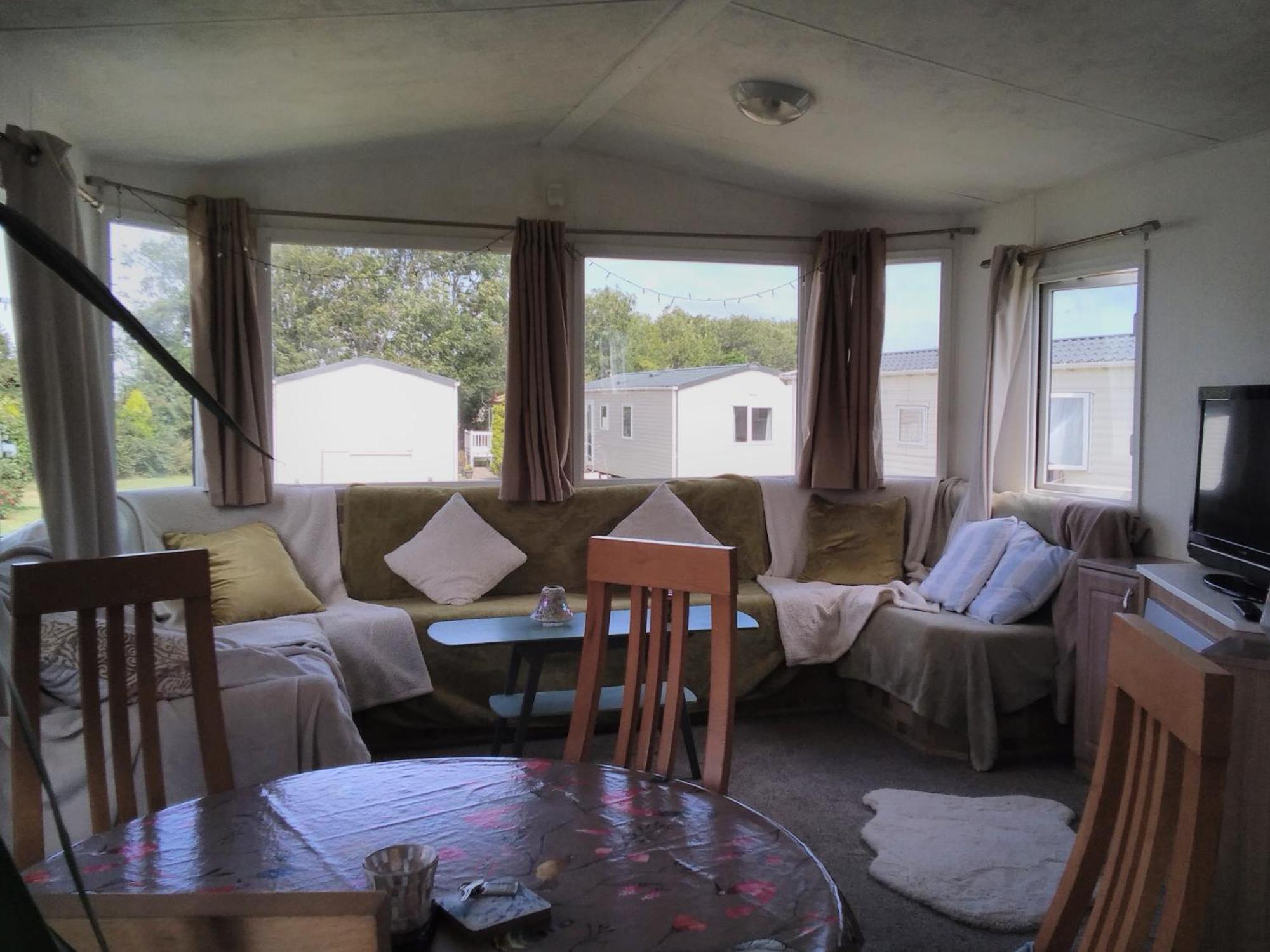 Private Caravan Situated At Parkdean Holiday Resort St Margaret'S At Cliffe Number 18 Bagian luar foto