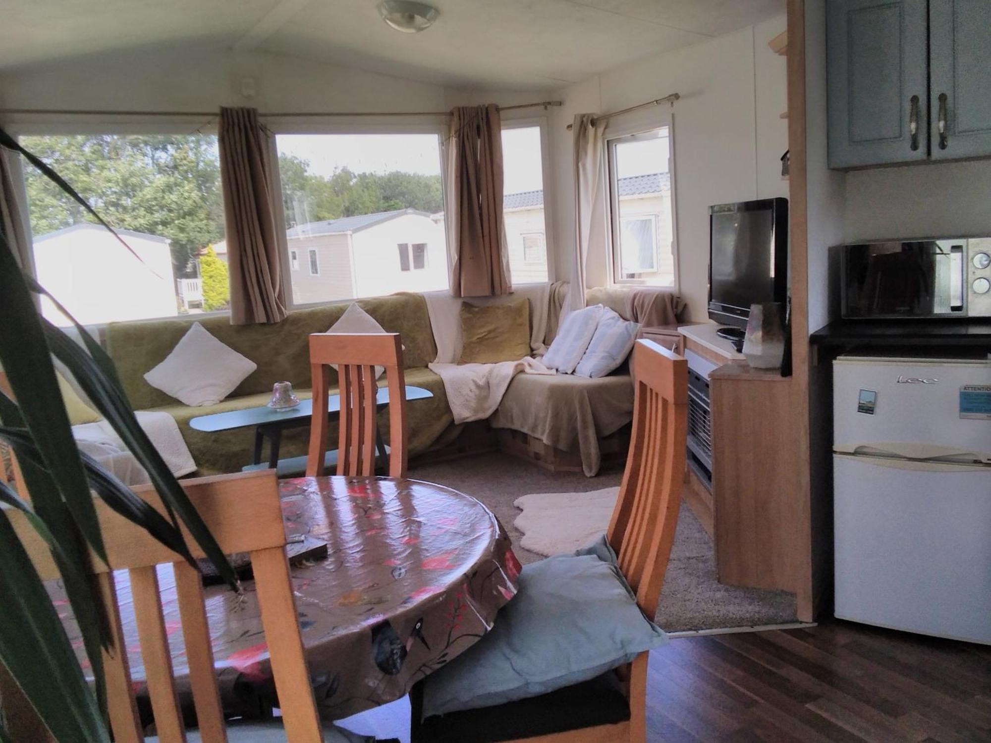 Private Caravan Situated At Parkdean Holiday Resort St Margaret'S At Cliffe Number 18 Bagian luar foto