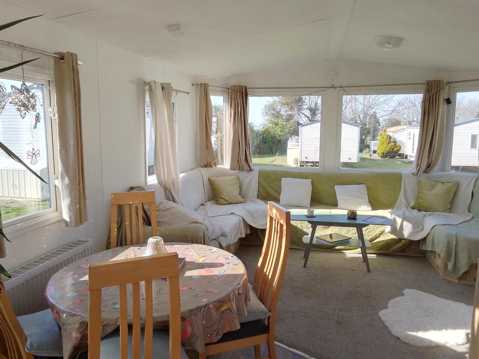 Private Caravan Situated At Parkdean Holiday Resort St Margaret'S At Cliffe Number 18 Bagian luar foto