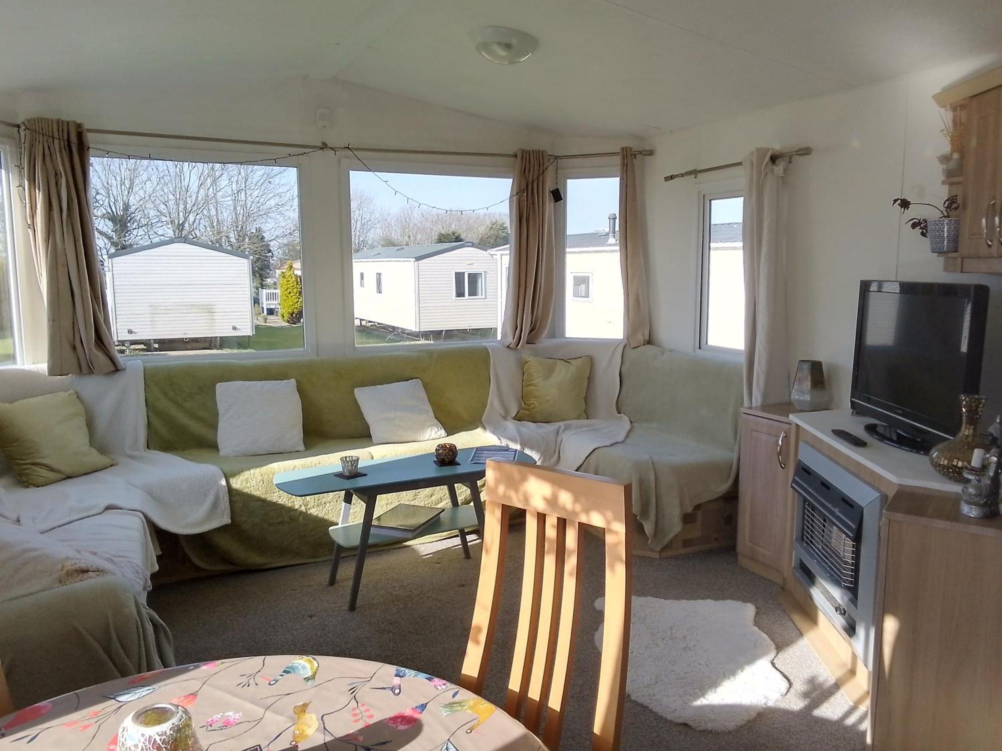 Private Caravan Situated At Parkdean Holiday Resort St Margaret'S At Cliffe Number 18 Bagian luar foto